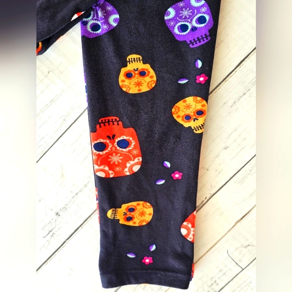 Lularoe Halloween Goth Sugar Skull Black, Purple & Orange Butter Soft Leggings - Picture 3 of 13
